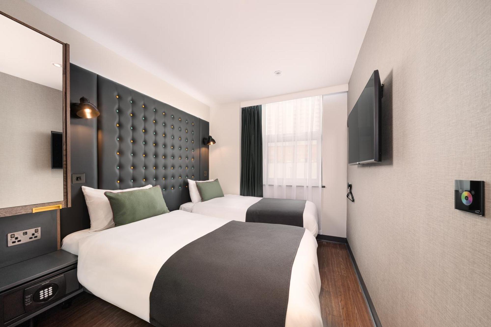 Cosy Twin Room Window